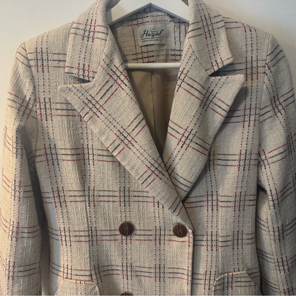 Cream and Red Plaid Blazer with Notched Lapels